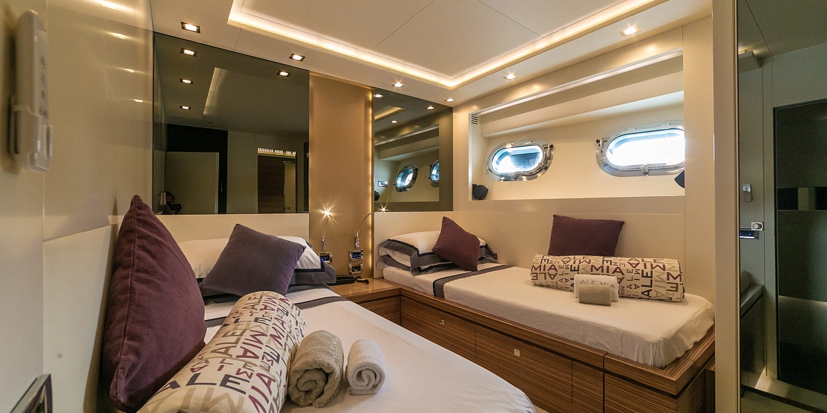 Аренда мега яхты 	Italcraft 105 Alemia В Италии